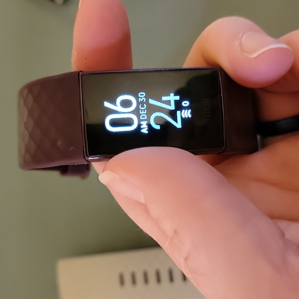 Fitbit Charge 4